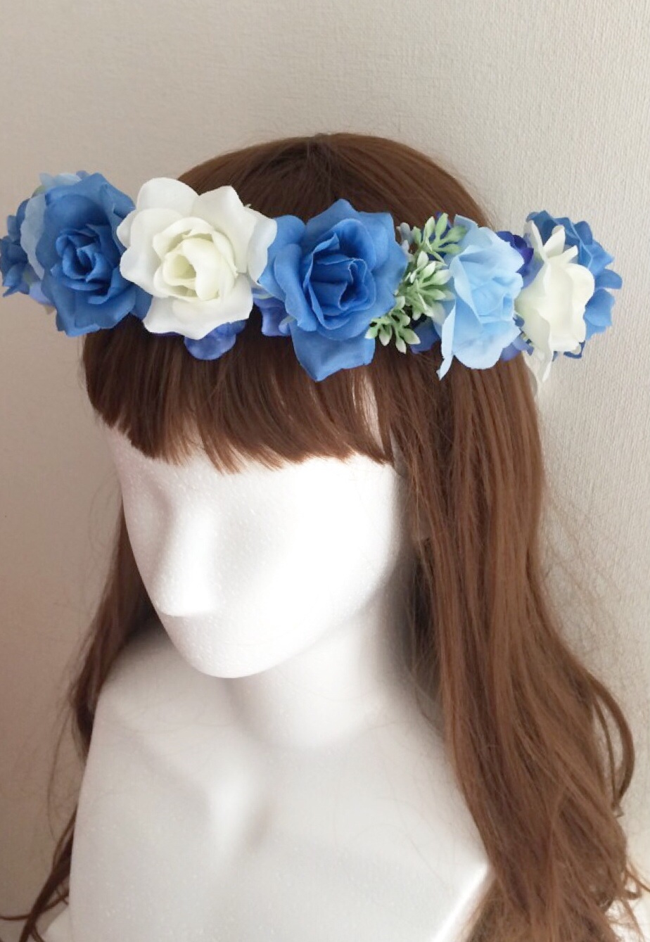 結婚式にもぴったり青いバラの花かんむり │ Krans