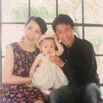 １歳のお誕生日花冠のお子さんと記念写真